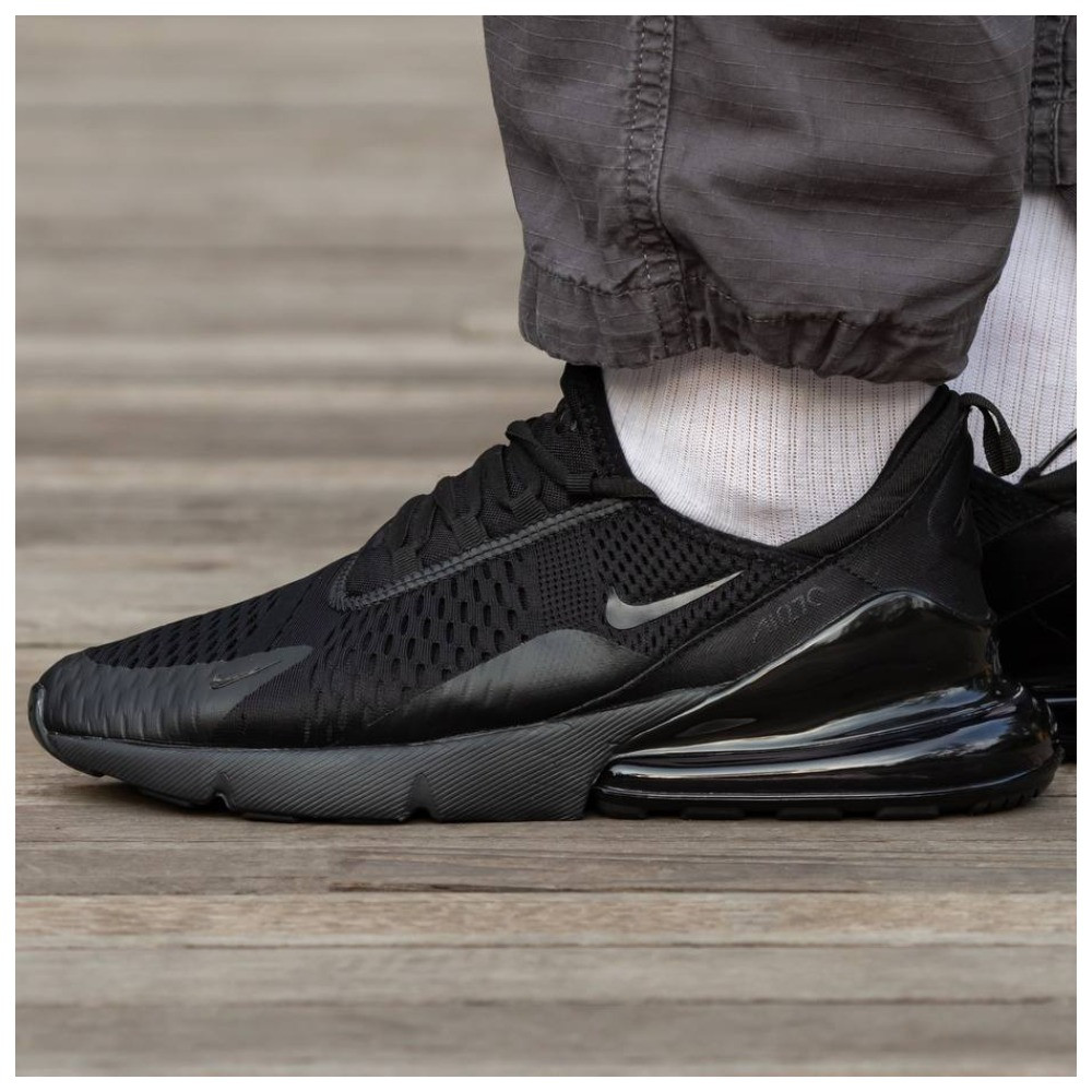 Фото 2: Кроссовки Nike Air max 270