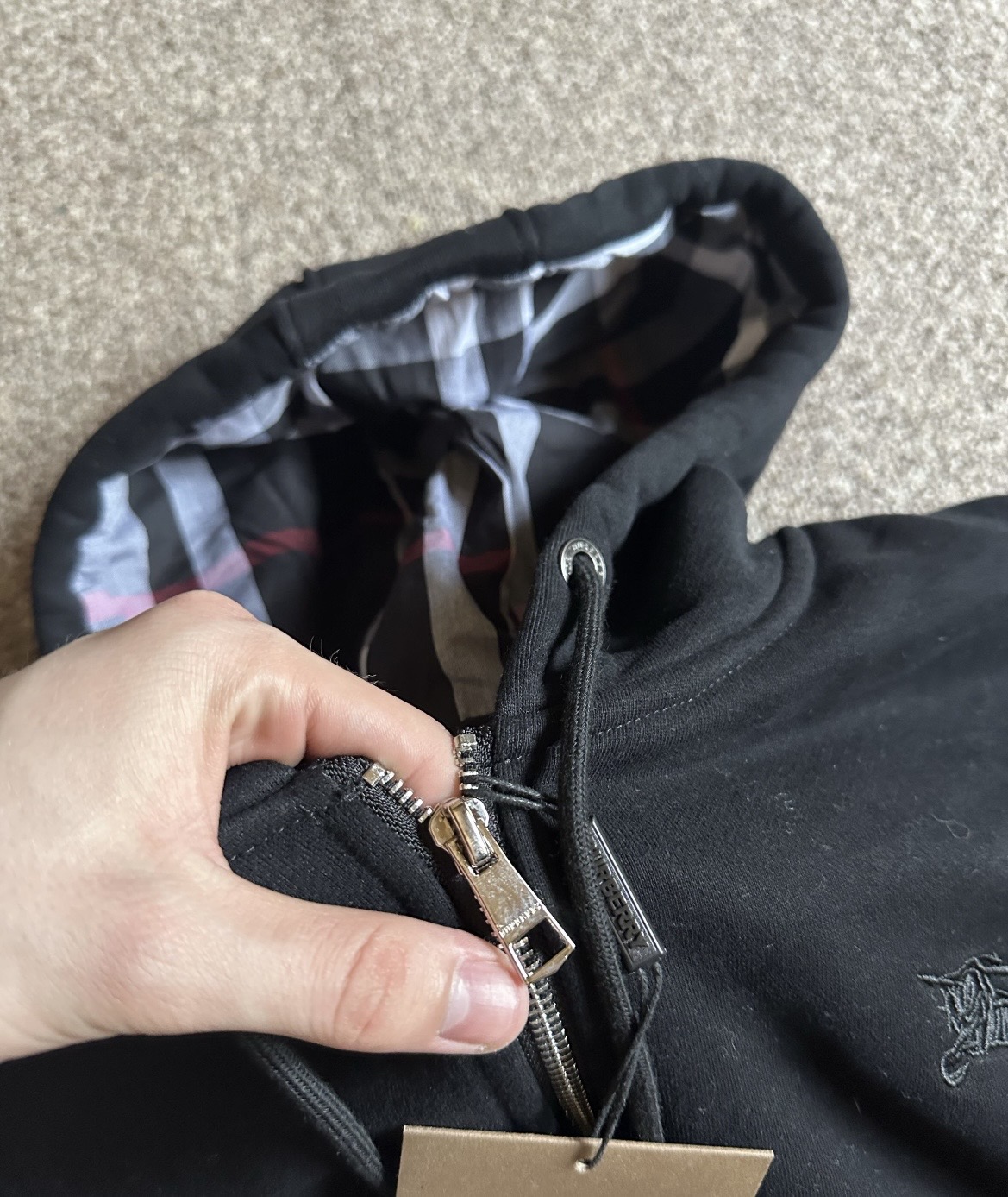 Фото 2: zip hoodie Burberry